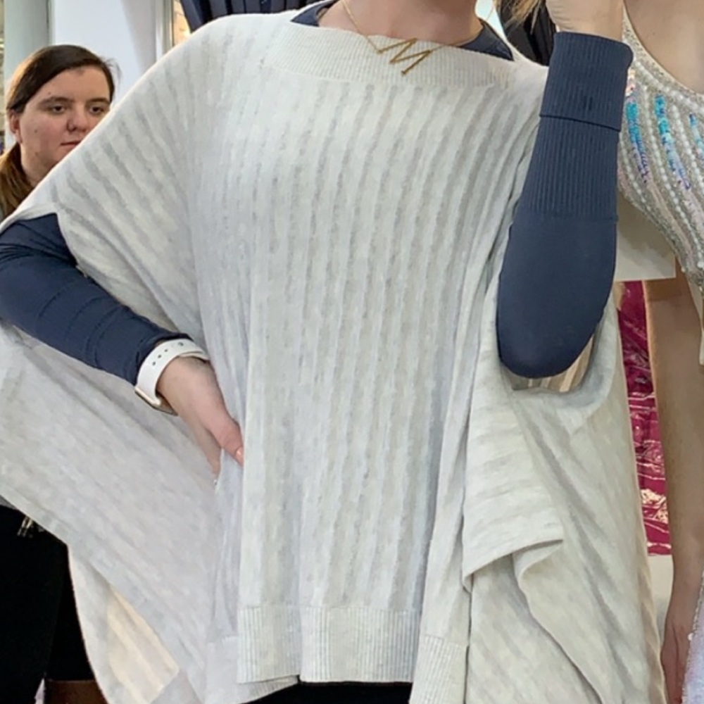 Lululemon Pullover - image 3